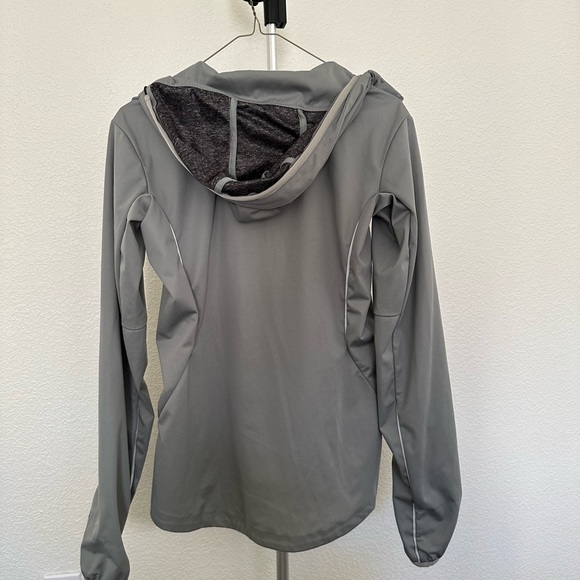 Bench grey rain coat - Picture 4 of 4